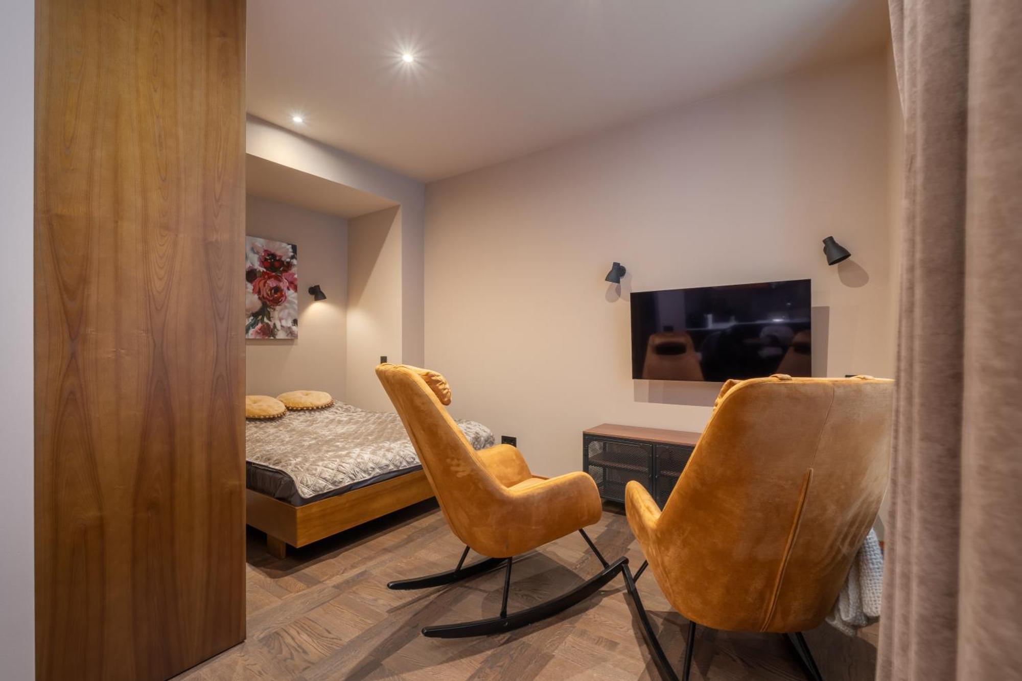 Stylish Old Town Apartment On Mucenieku Street Riga Luaran gambar